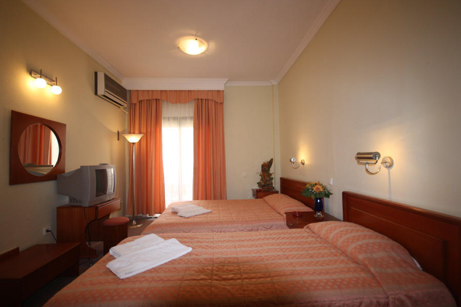 Hotel Cavo D' Oro Nea Moudania Habitación foto
